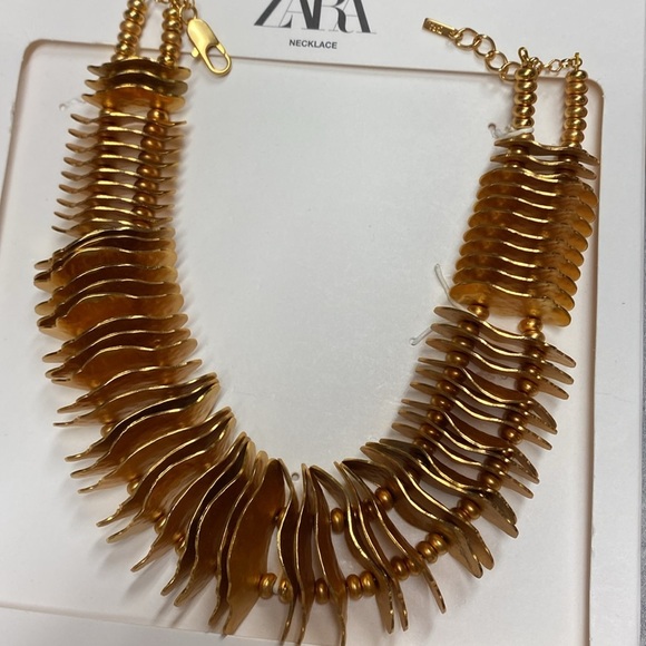 NWT.Zara Golden Metal Necklace with Irregular Pieces and Matching Bead Appliqués - Picture 5 of 9